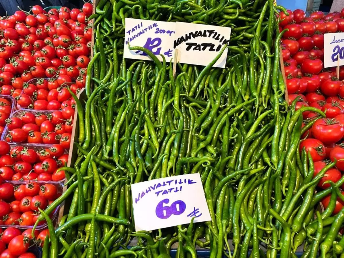 Kilosu 60 TL\'ye çıkınca, biber de gramla satılmaya başladı