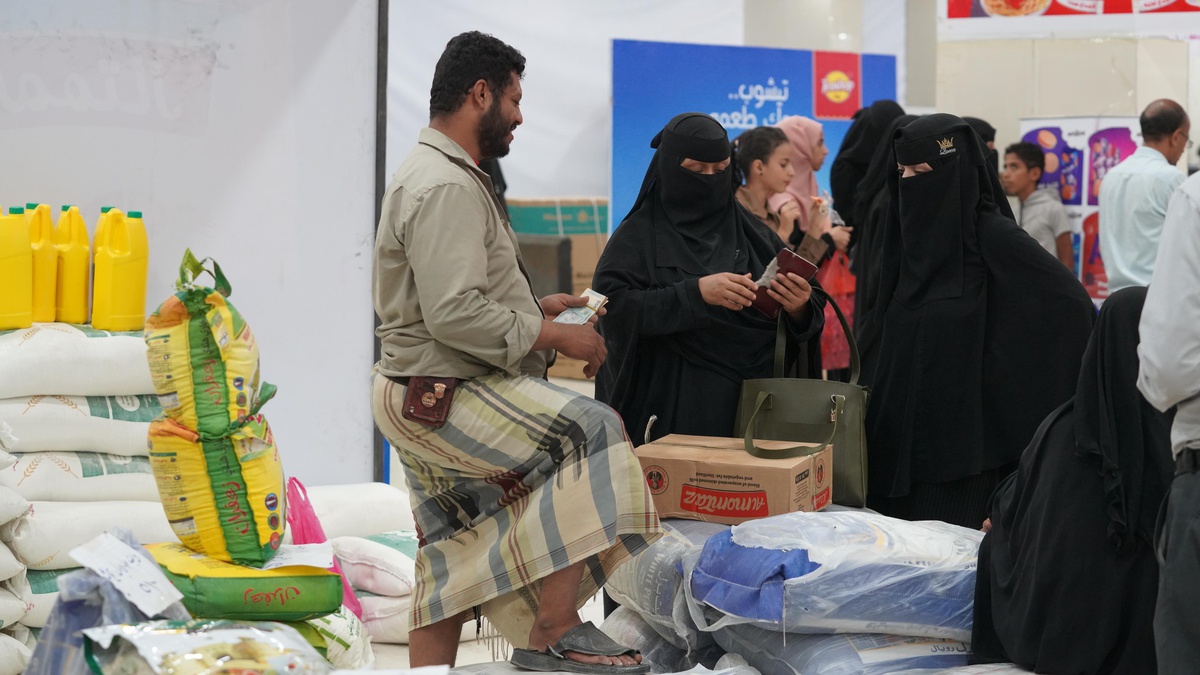 Ekonomik ve insani krizin derinleştiği Yemen\'de savaşın gölgesinde sekizinci ramazan