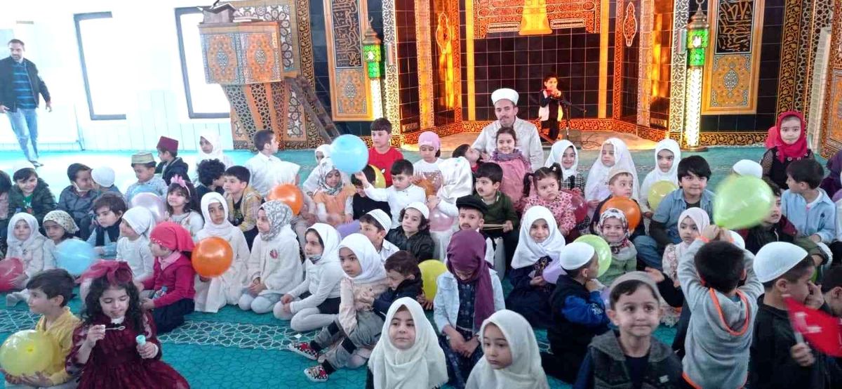 Elazığ\'da Cami ve Çocuk Buluşması Projesi