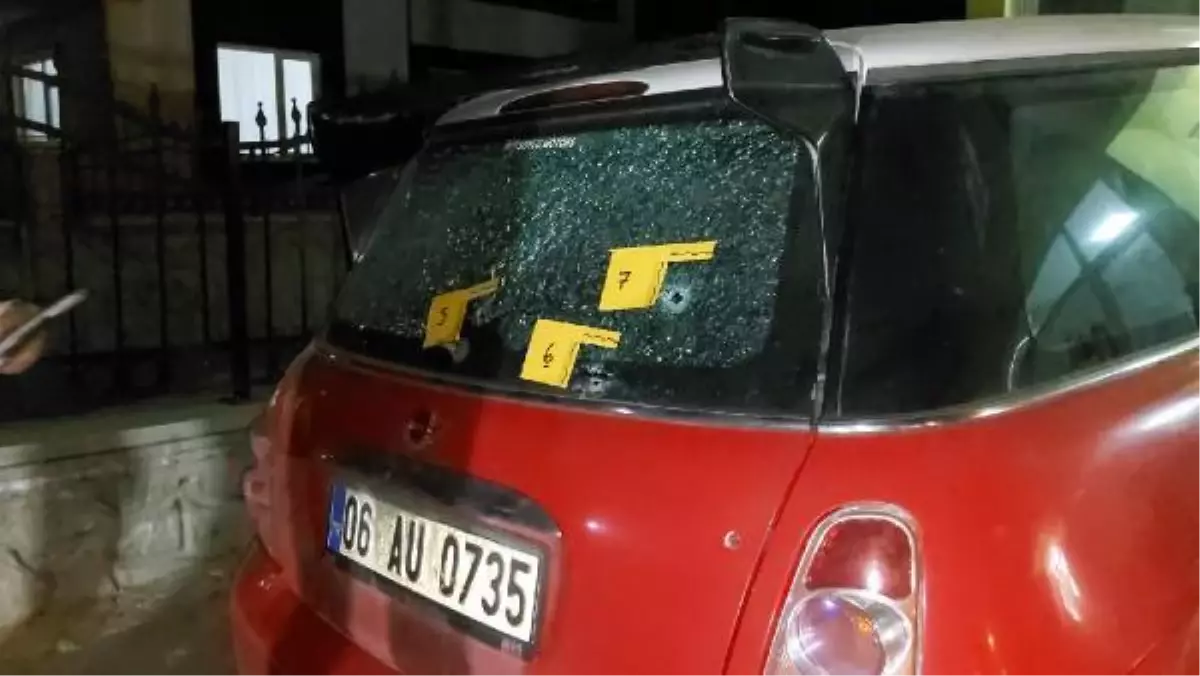 Eski nişanlısının otomobilini kurşunladı
