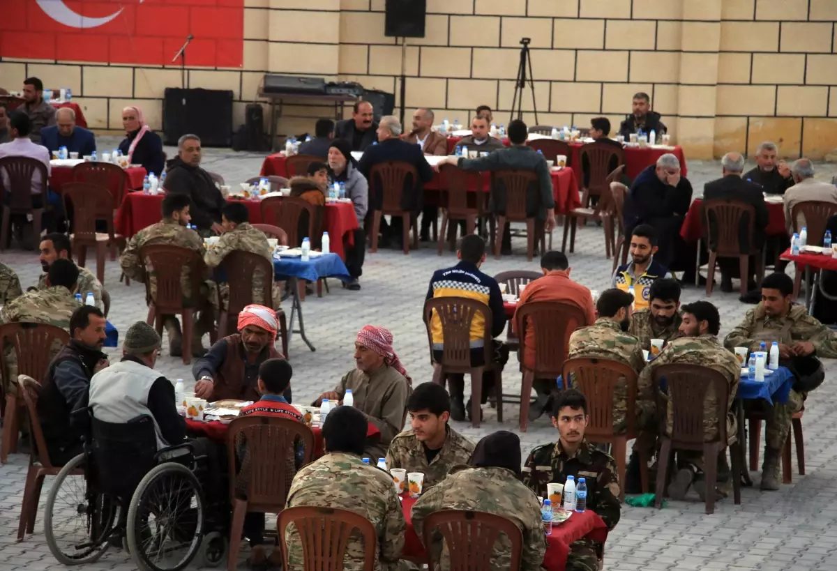 Son dakika haberleri | Fırat Kalkanı Harekatı\'nda şehit SMO askerlerinin yakınları iftarda buluştu