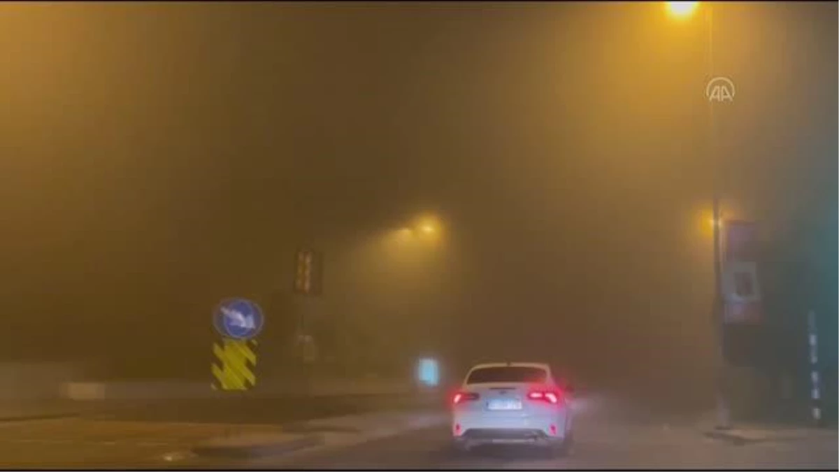 İstanbul\'un bazı noktalarında sis etkili oluyor
