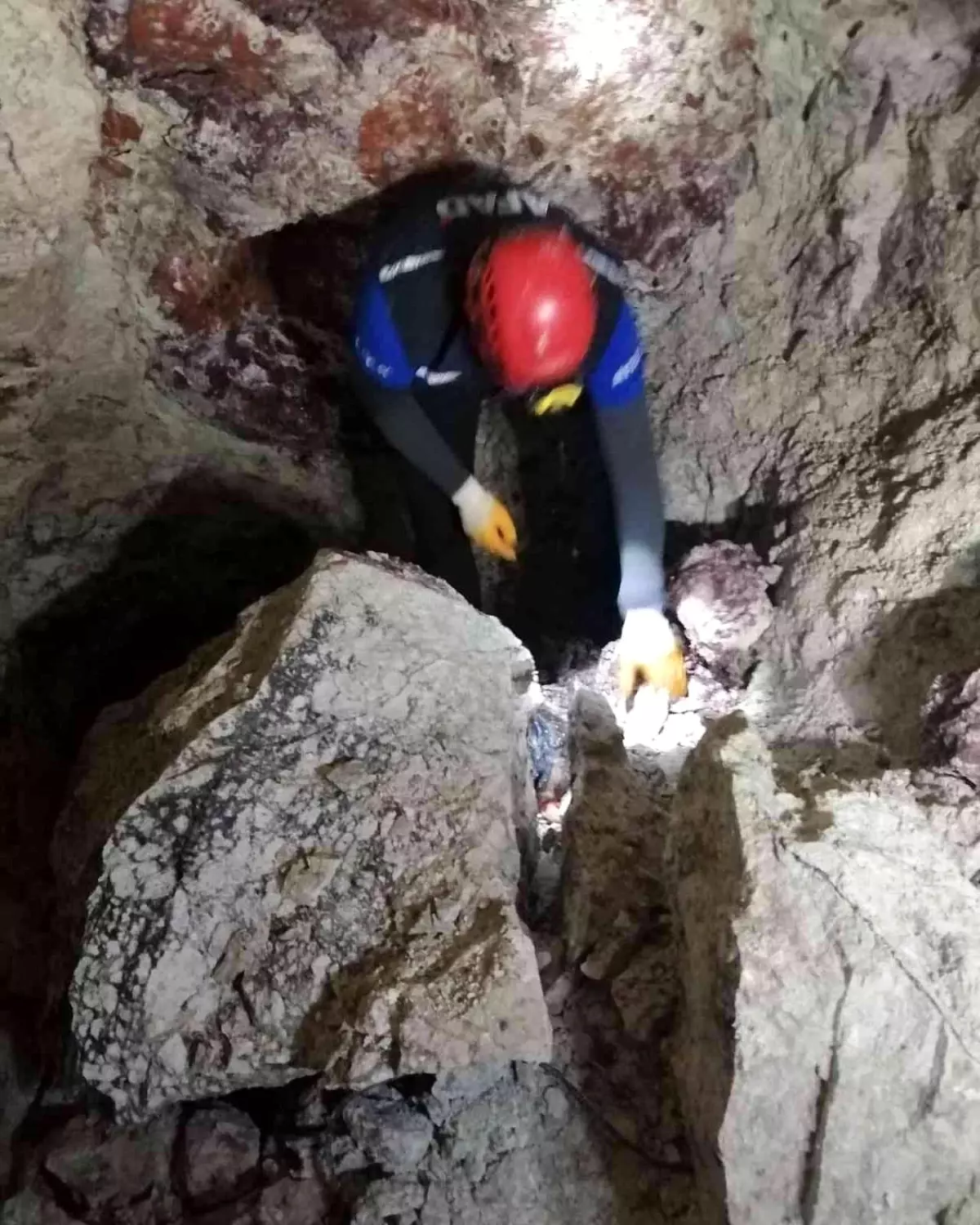 Son Dakika | Kaçak kazı yaparken üzerine kaya düşen kişi hayatını kaybetti