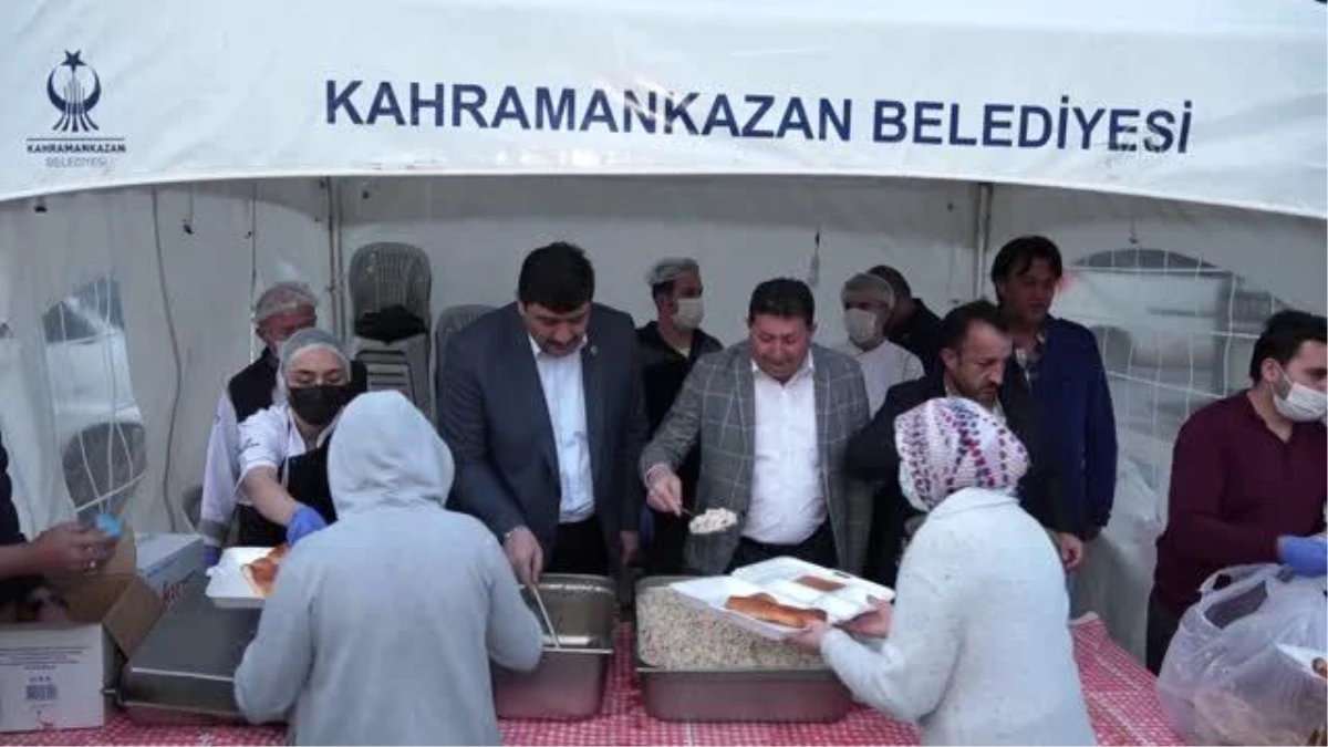 Kahramankazan Belediyesi günde bin kişiye iftar veriyor