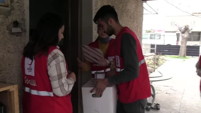 KAHRAMANMARAŞ - Türk Kızılay, gıda kolisi dağıttı