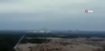 Son dakika! Rus ordusunun Çernobil'de kazdığı siperler görüntülendiRus askerlerinin radyasyona bağlı rahatsızlık geçirebileceği öne sürüldü