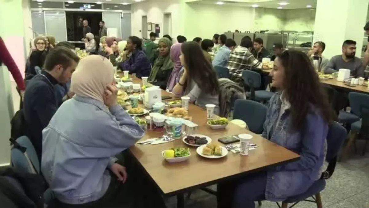 Yabancı uyruklu öğrenciler iftarda buluştu