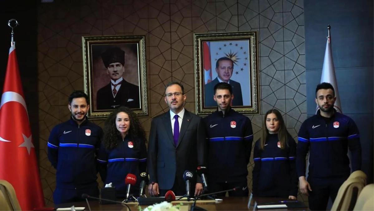 Bakan Kasapoğlu, Kış Olimpiyatlarında mücadele eden sporcuları kabul etti Açıklaması