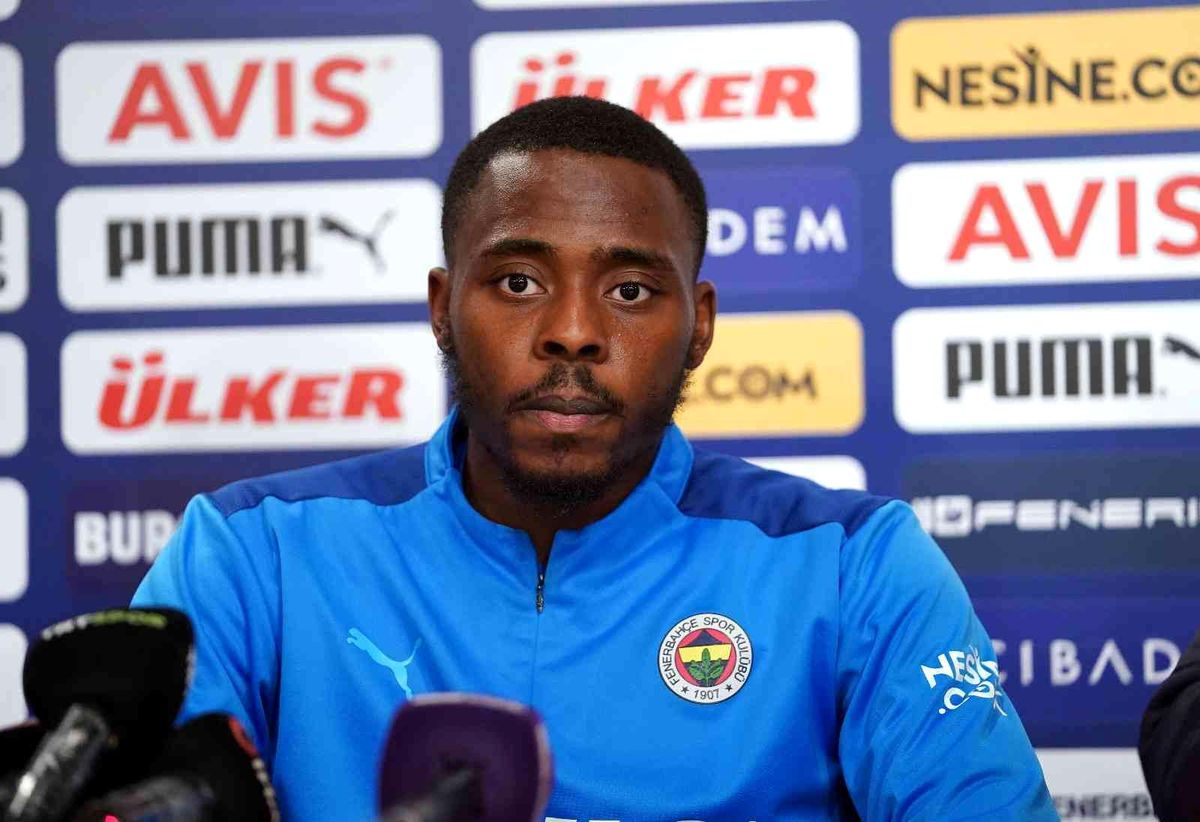 Bright Osayi-Samuel: 'Taraftarımız 90 dakika boyunca bizi desteklesin'