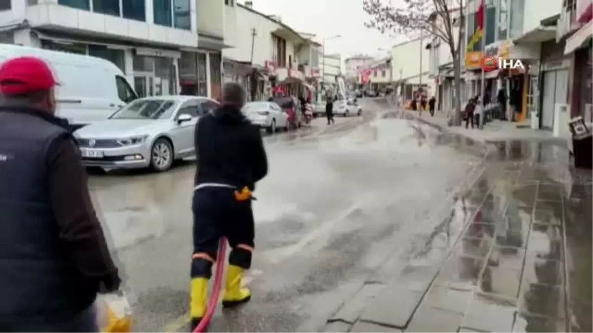 Cadde ve sokaklarda bahar temizliği