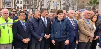 Çanakkale'de görevden uzaklaştırılan belediye başkan yardımcısı için eylem