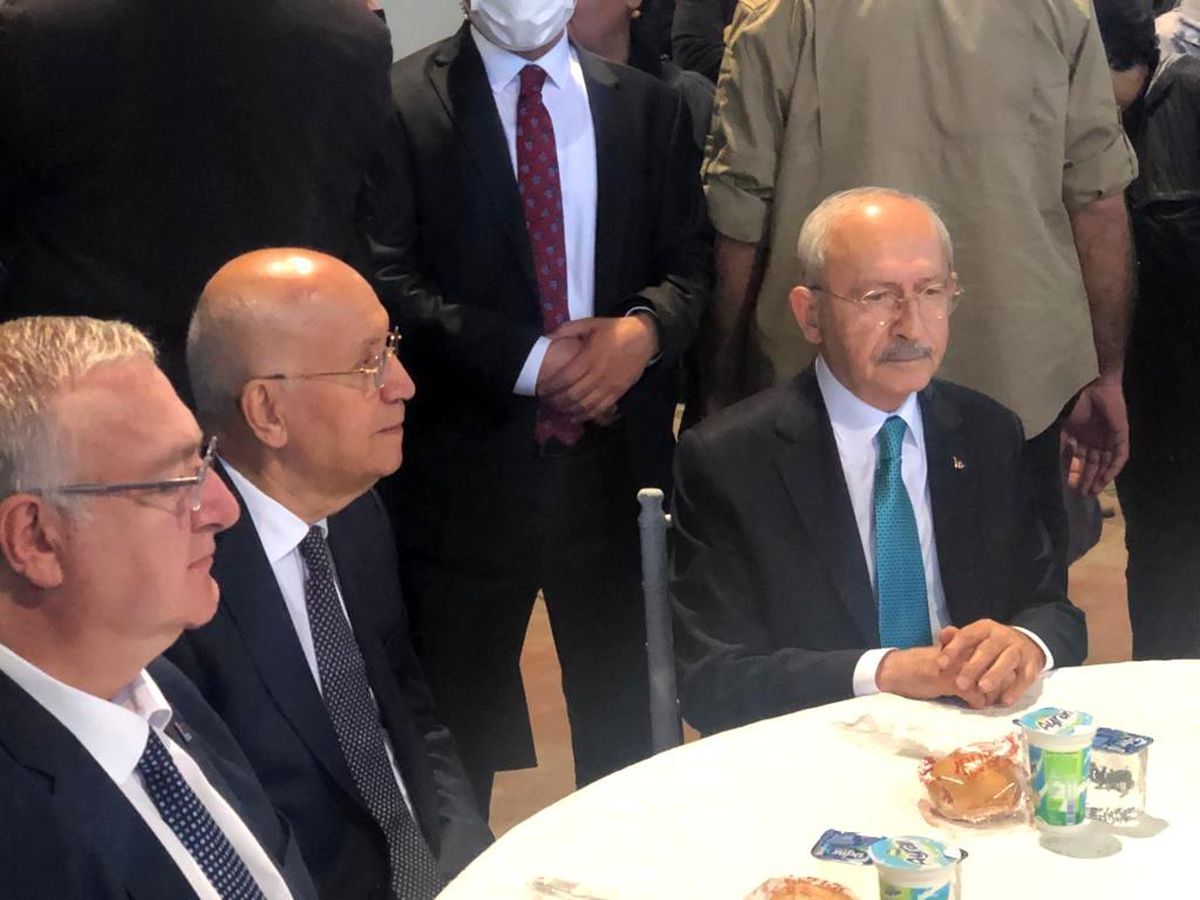 CHP lideri Kılıçdaroğlu: "Barışa, sevgiye, dostluğa ve kardeşliğe ihtiyaç duyduğumuz bir aydayız"