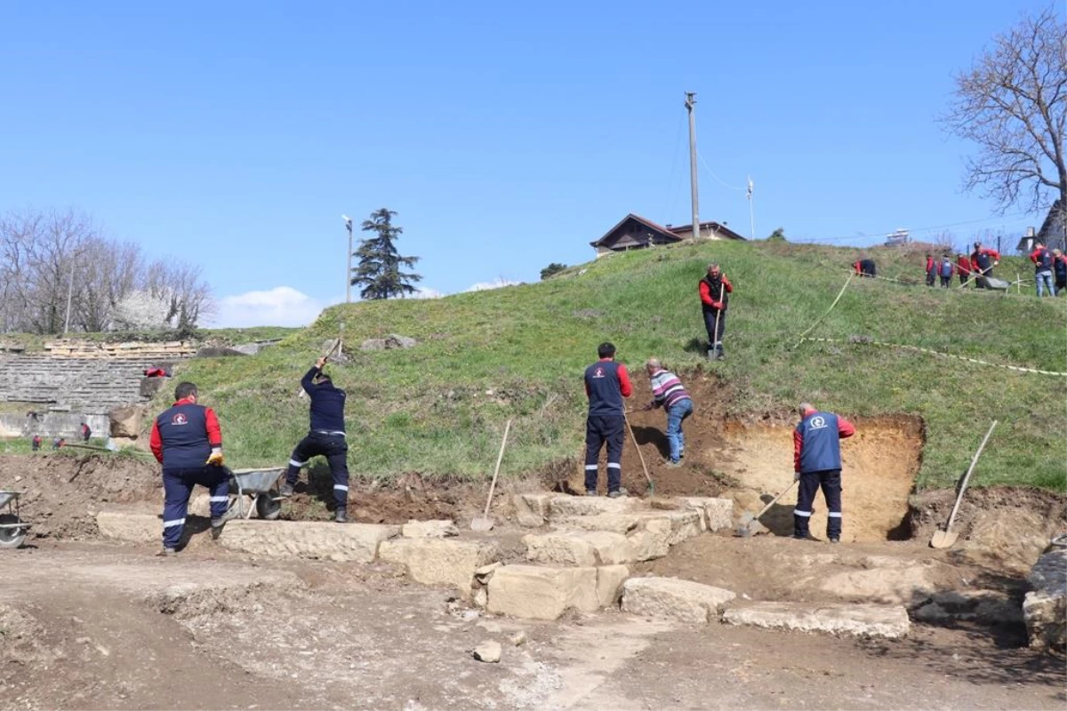 Düzce\'deki antik kentte kazı çalışmaları sürüyor