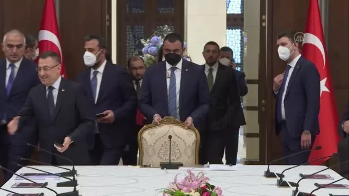 Fuat Oktay başkanlığında Turist Rehberliği Meslek Kanunu'nda ihtiyaç duyulan değişikliklere ilişkin toplantı