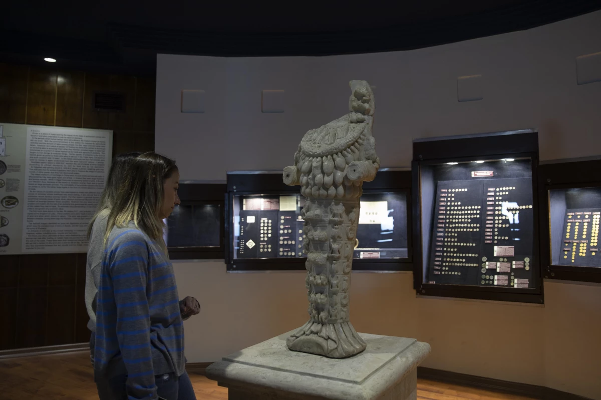 Hollanda ve Belçika\'da ilgi gören Artemis heykelinin son durağı İzmir oldu