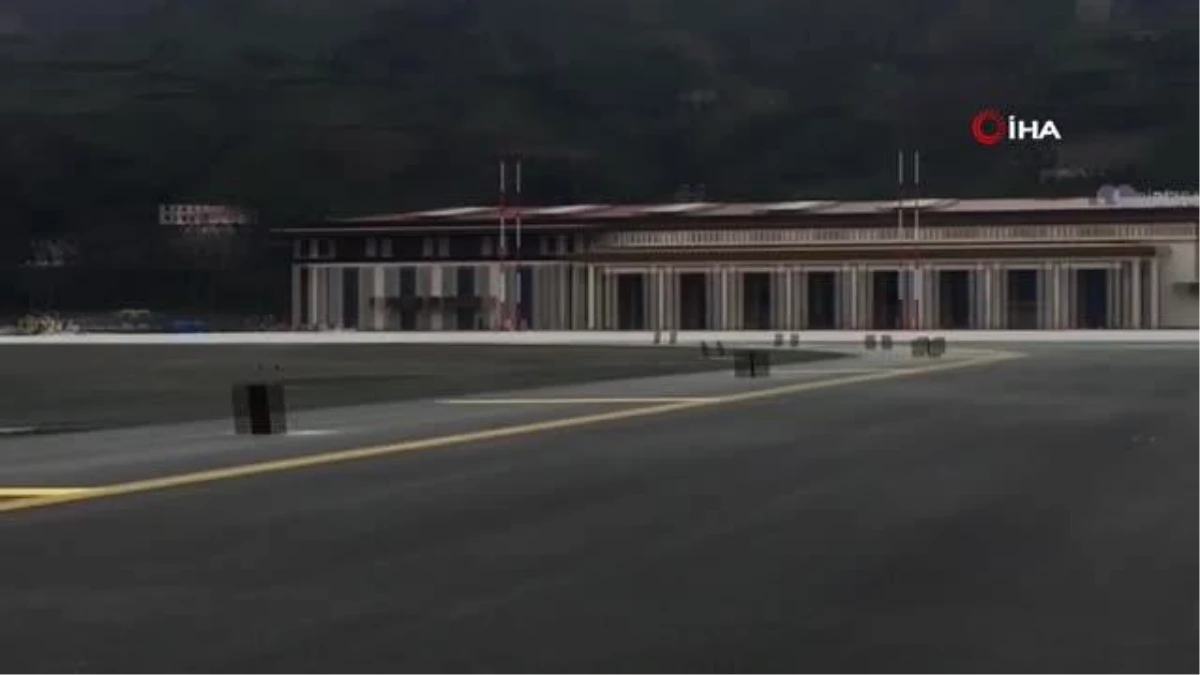 Rize-Artvin Havalimanı pistinin ve apronlarının çizgileri çekilmeye başlandı