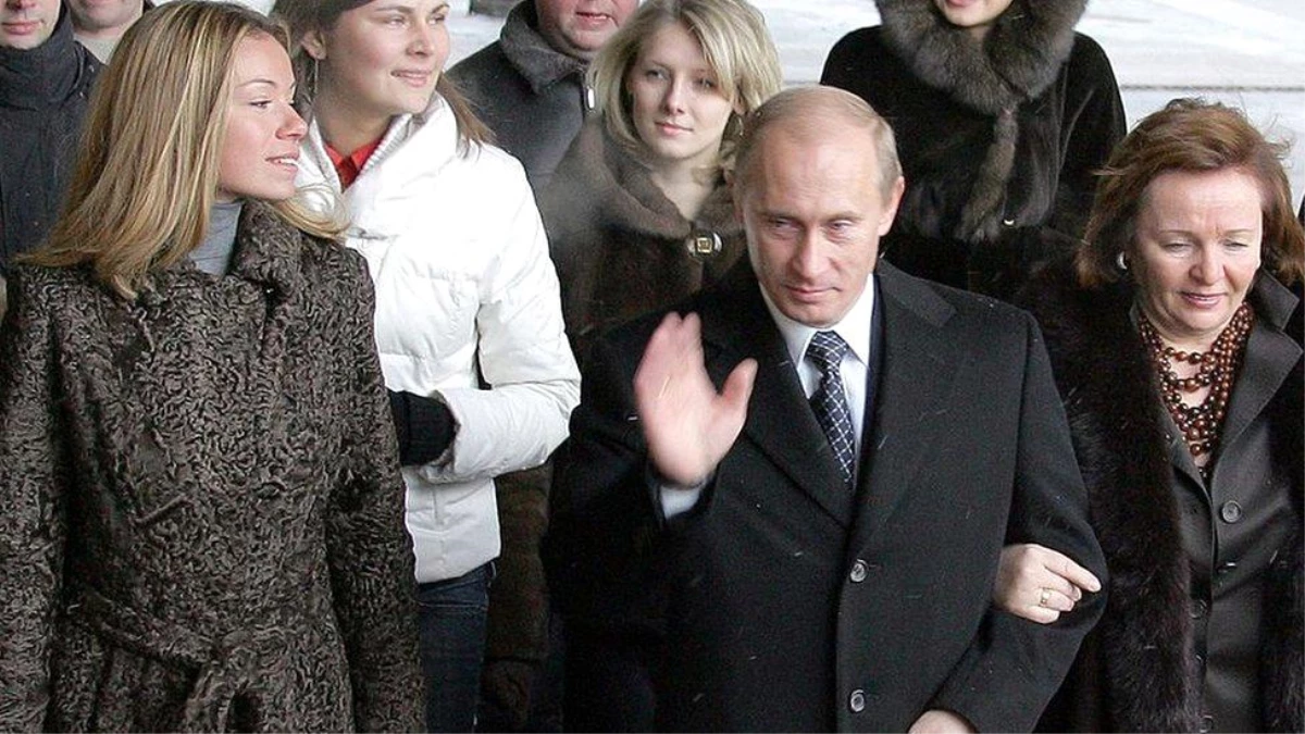 Putin\'in kızları ve ailesi hakkında neler biliniyor?