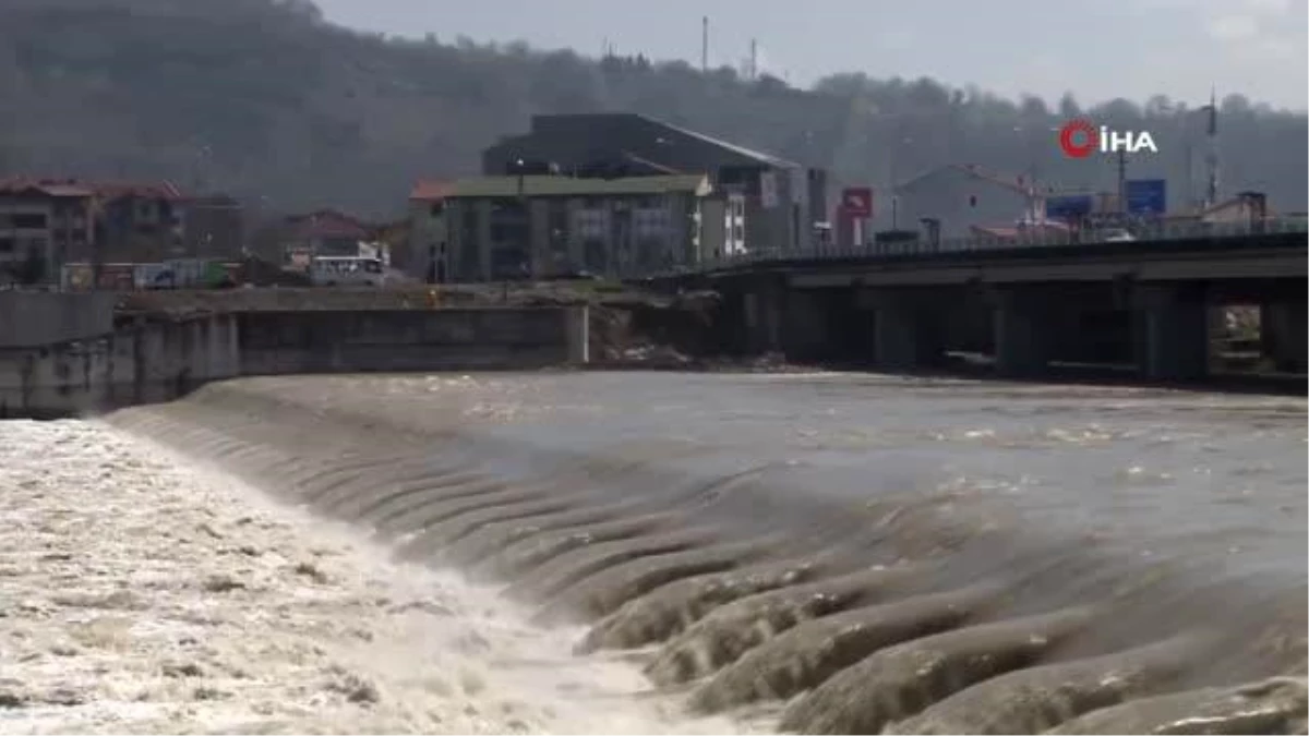 Zonguldak\'taki köprü faciasında acılar 10 yıldır dinmiyor... Suya kapılan 4 kişi halen kayıp