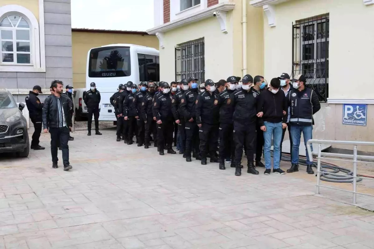 1 milyar 200 milyon akış sağlayan 34 şüpheli tefeci adliyeye sevk edildi