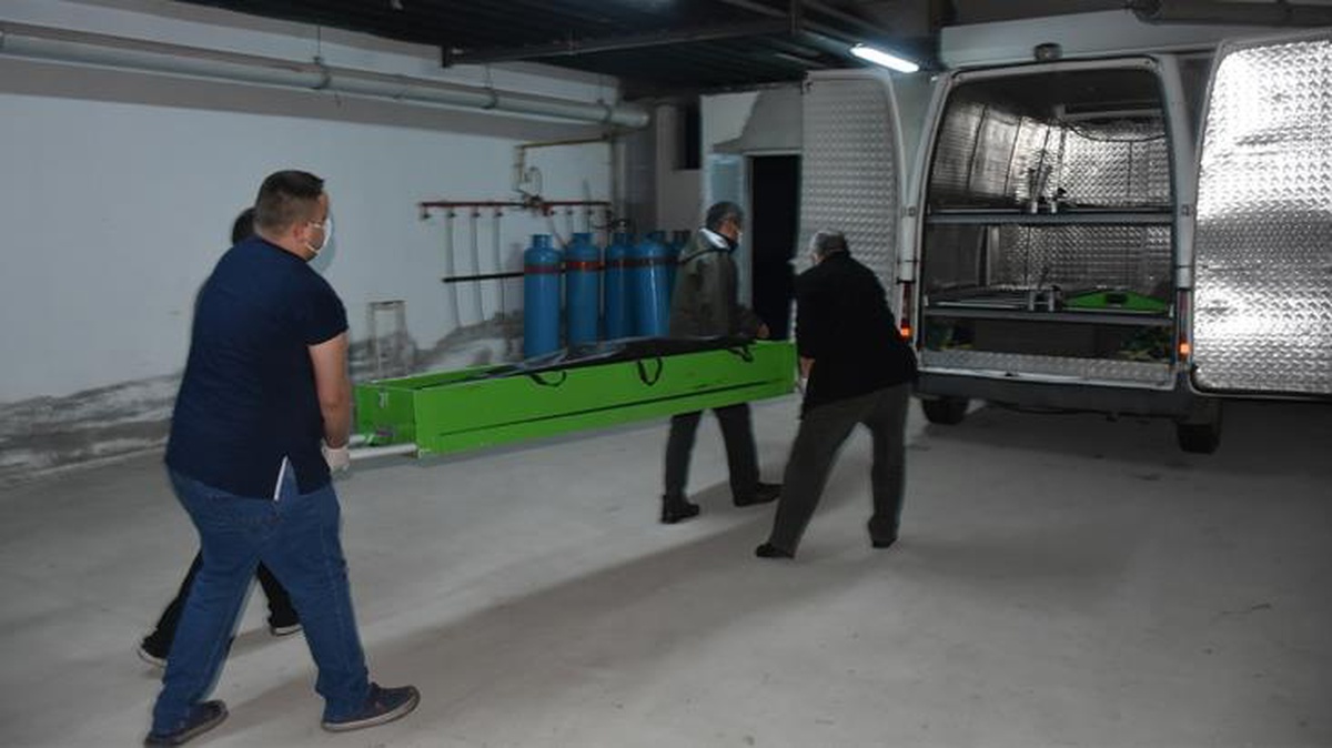 Bir kadın cinayeti daha! 3 ay önce boşanmıştı, eski eşi tarafından kemerle boğularak öldürüldü