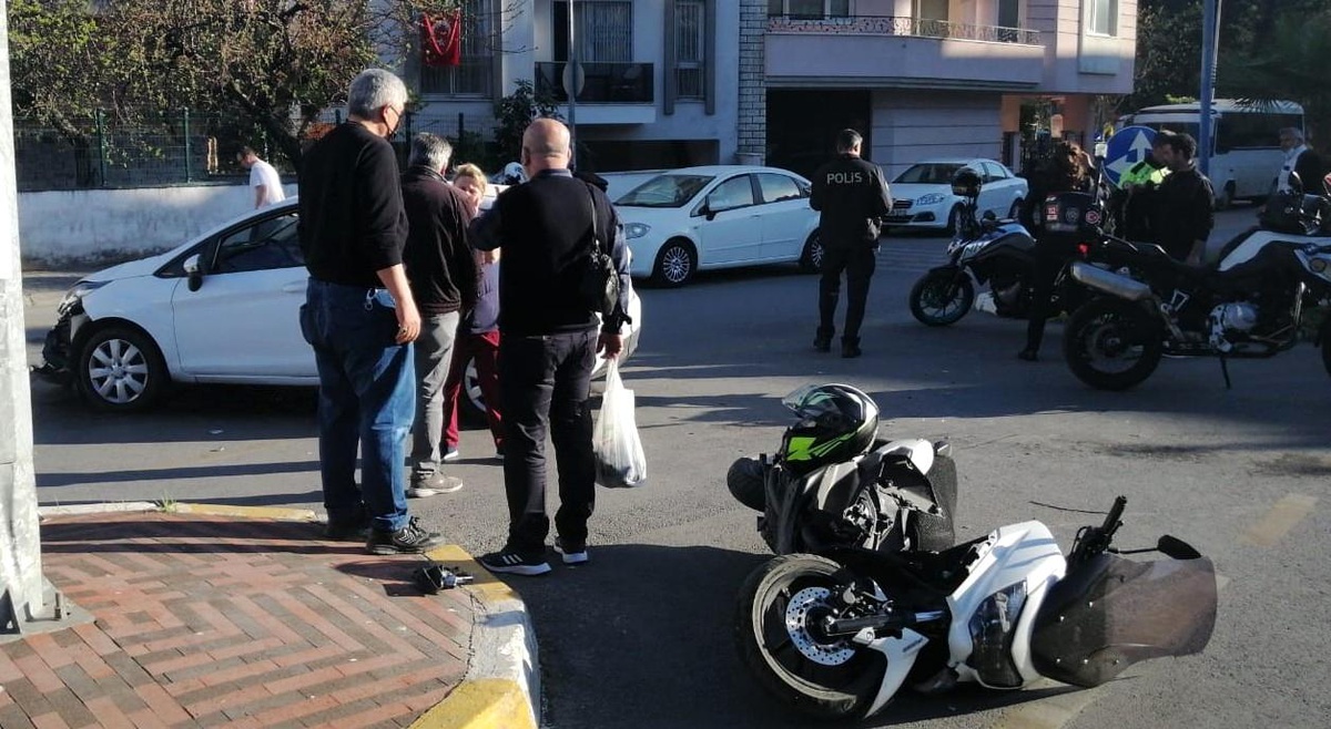 Aydın\'da motosiklet ile otomobil çarpıştı: 1 yaralı