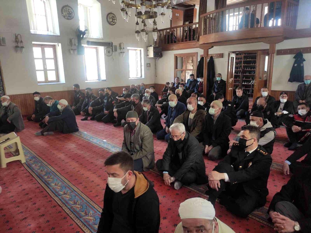 Bandırma\'da şehit polisler için mevlit okutuldu