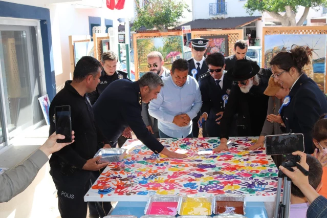 Bodrum'da Karakolda Sanat Var resim sergisi açıldı