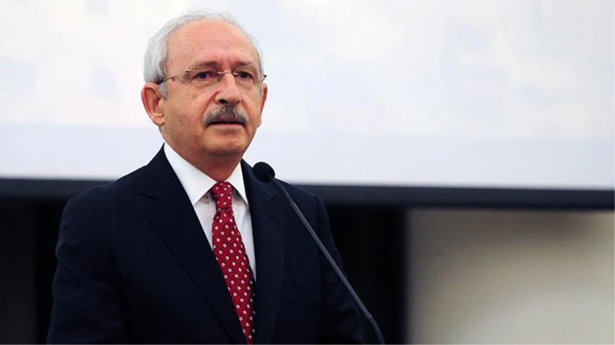 CHP\'de 38. Olağan Kurultayı\'nın bir yıl ertelenmesiyle muhalif isimler gece vakti kongre yapma çağrısında bulundu