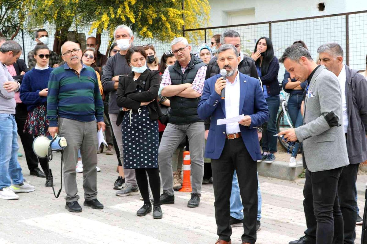 Datça\'da öğretmene darp iddiası