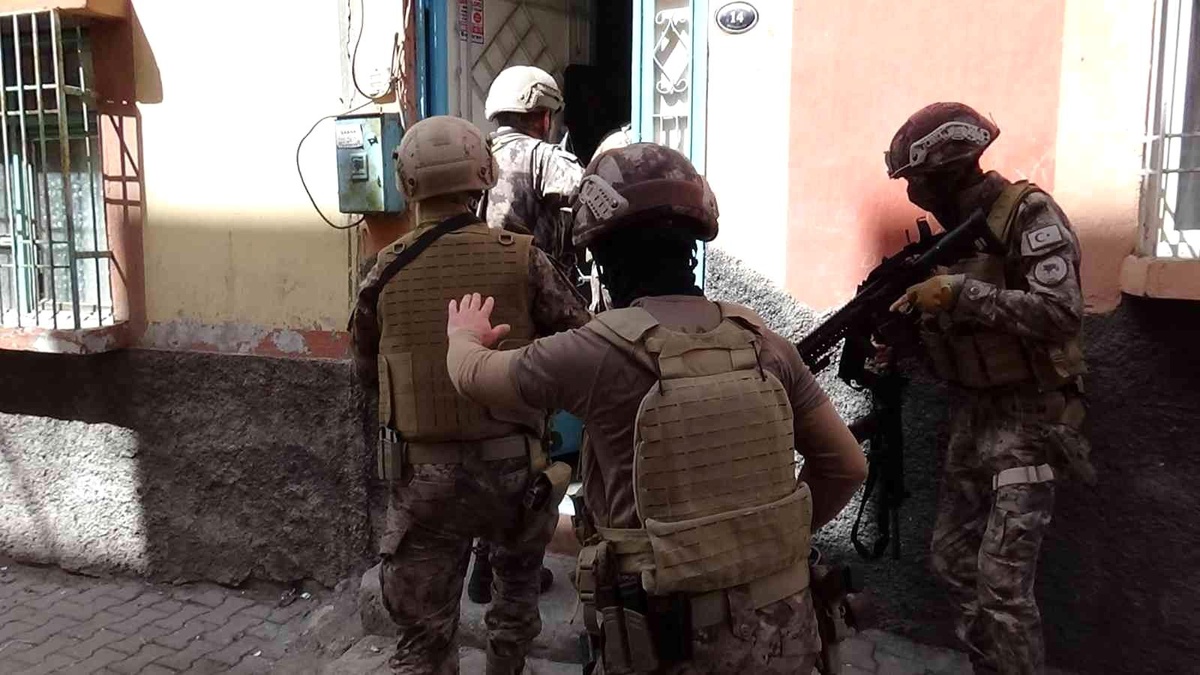 Gaziantep\'te uyuşturucu operasyonu: 9 gözaltı