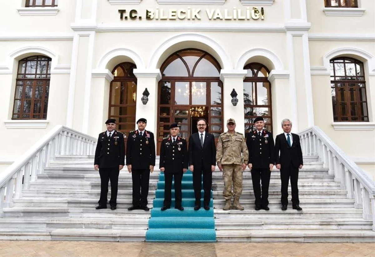 Jandarma Genel Komutanı Orgeneral Arif Çetin, bir takım ziyaretler için Bilecik\'e geldi