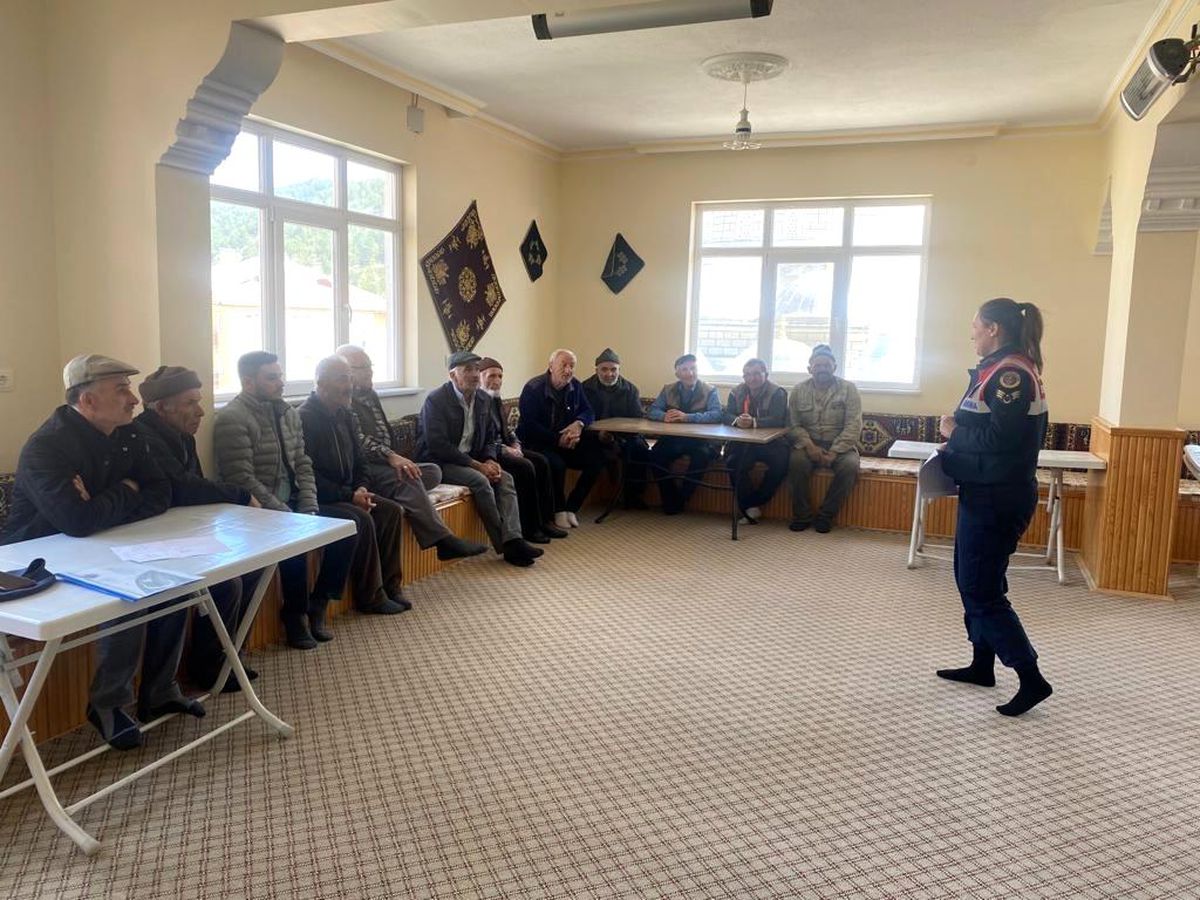 Son dakika: Jandarmadan vatandaşlara \'orman yangını\' eğitimi