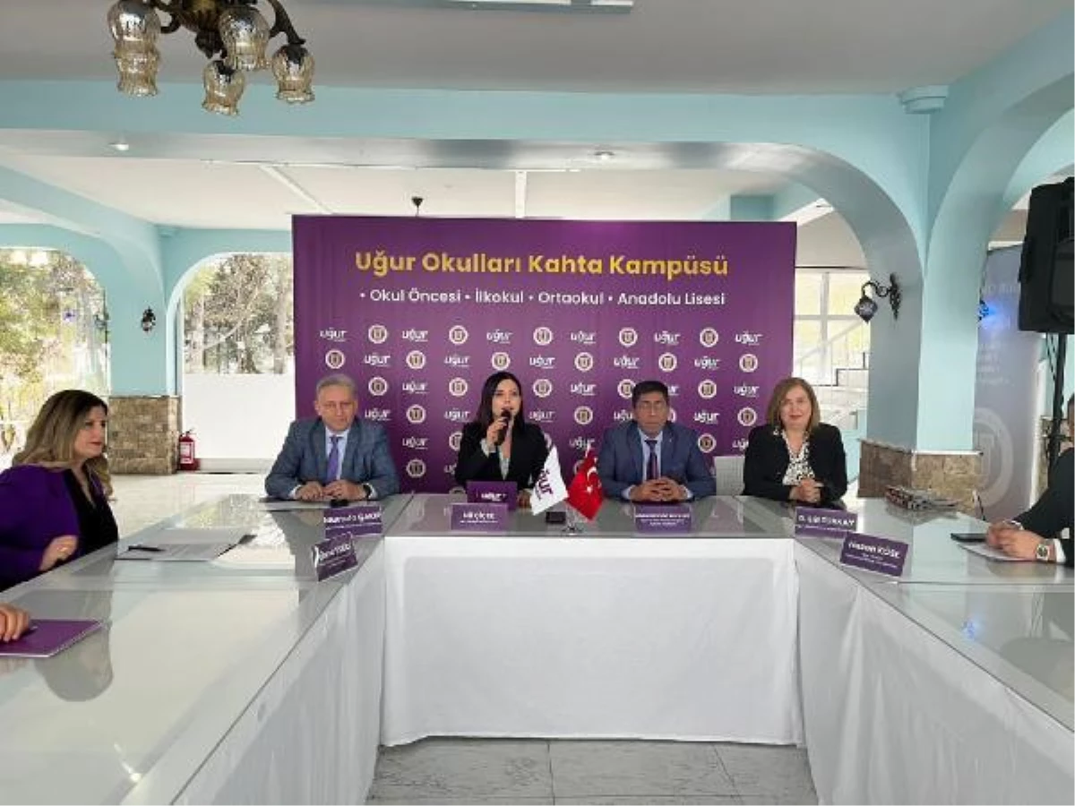 KAHTA\'DA UĞUR OKULLARI LANSMAN TOPLANTISI YAPILDI