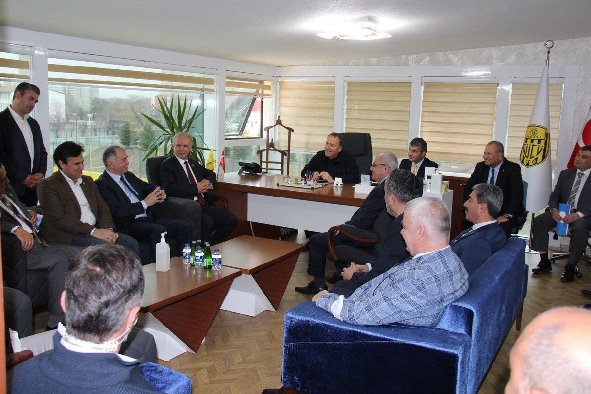 Kamu Güçlüler Platformu\'ndan MKE Ankaragücü\'ne ziyaret