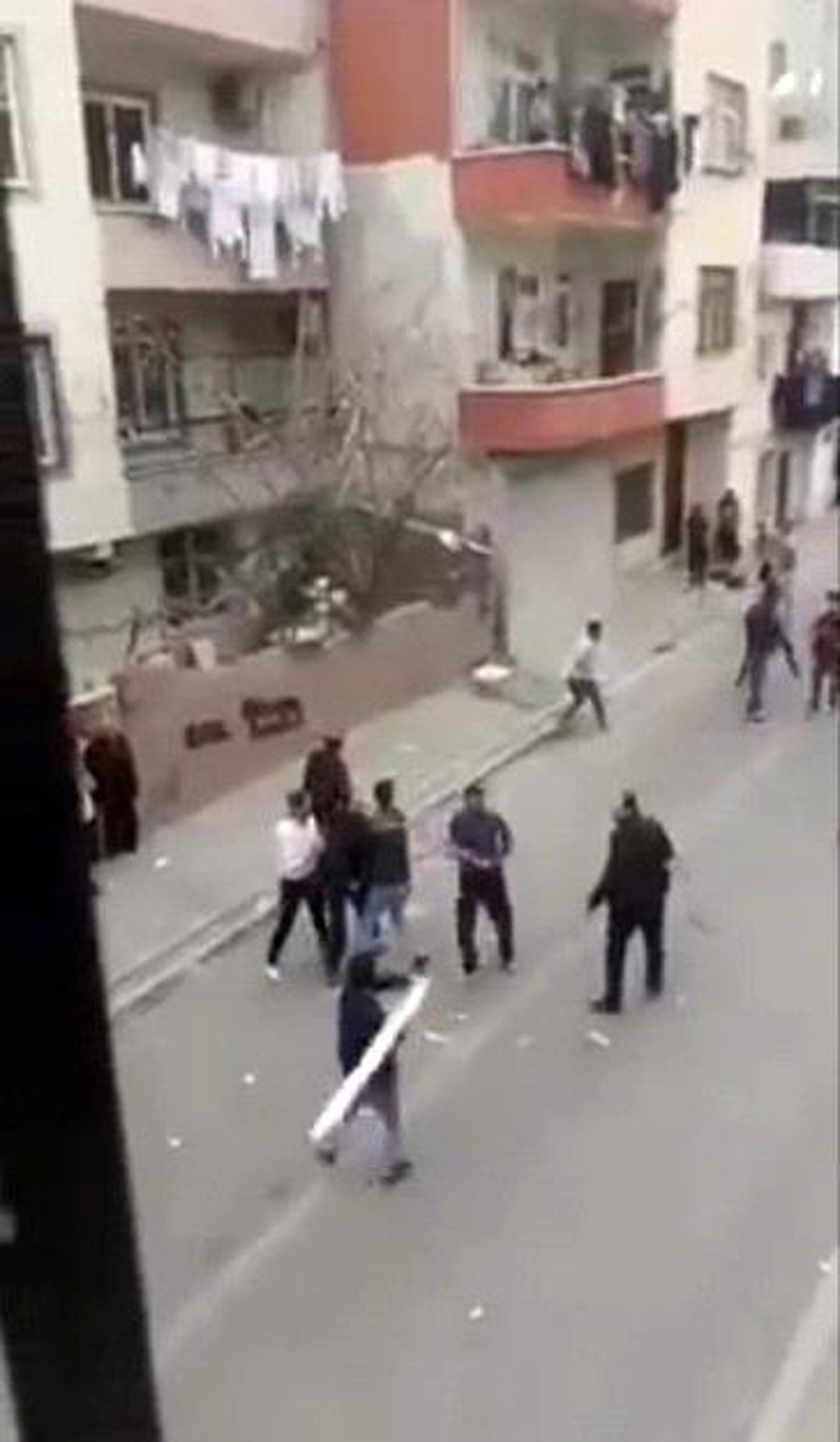 Kavgaya karışan yabancı uyruklu 7 kişi sınır dışı edildi
