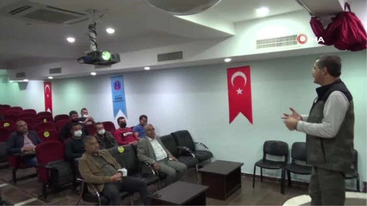 Kumluca\'da, gönüllü orman yangınları mücadele ekibine seminer