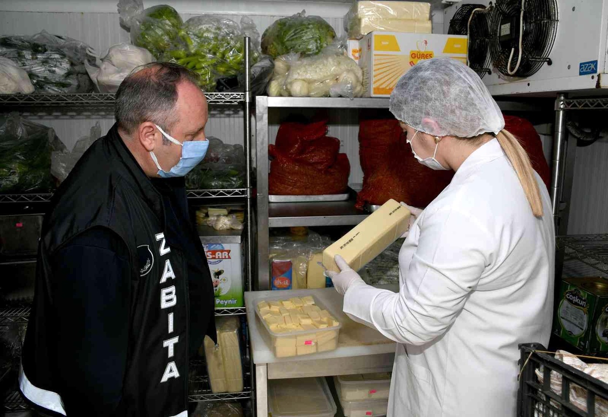 Kuşadası\'nda fırınlara Ramazan denetimi
