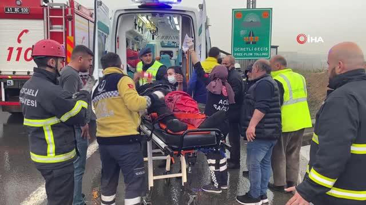 Kuzey Marmara Otoyolunda otomobil yoldan çıktı: 3\'ü ağır, 4 yaralı