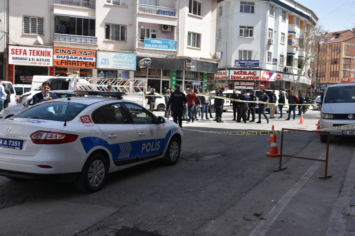 Son dakika gündem: Malatya\'daki silahlı kavgada yaralanan kişi hayatını kaybetti
