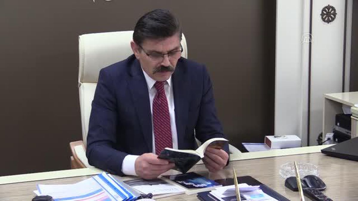 Malatya emniyetinin şair müdürü