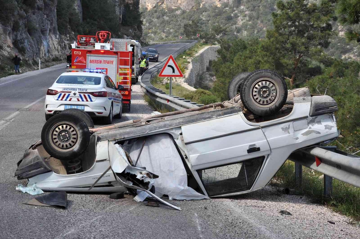 Mersin\'de freni patlayan otomobil bariyere çarpıp takla attı: 1 ölü, 3 yaralı