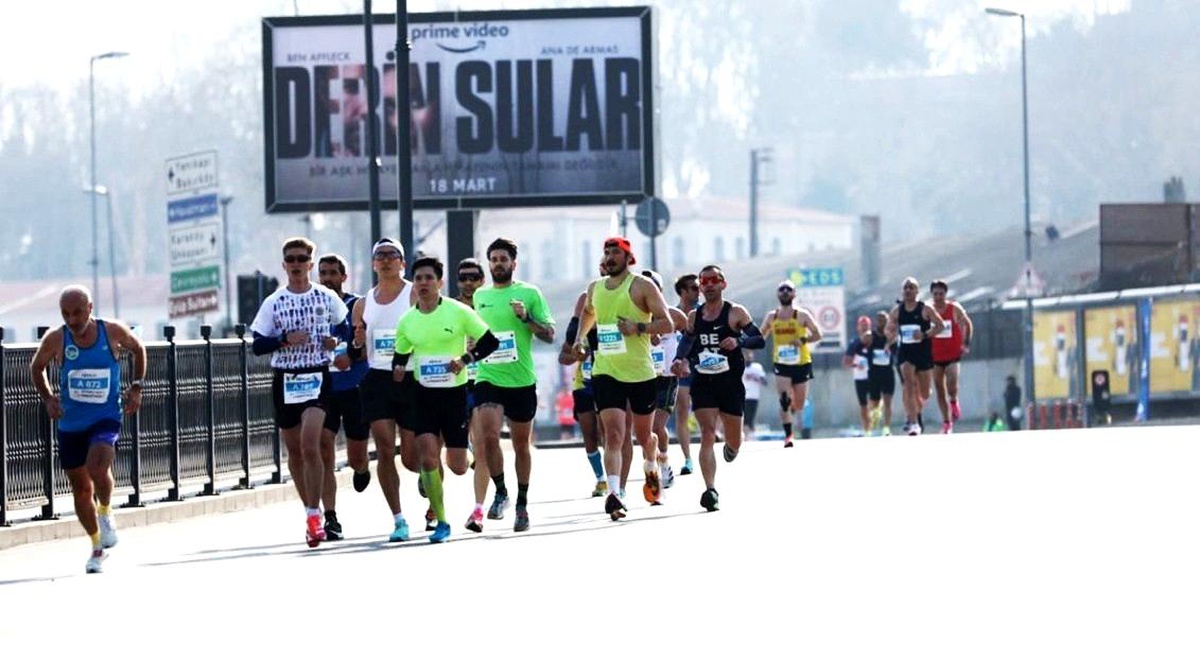 Sakarya Büyükşehir sporcusu İstanbul Maratonu\'nda ipi göğüsledi