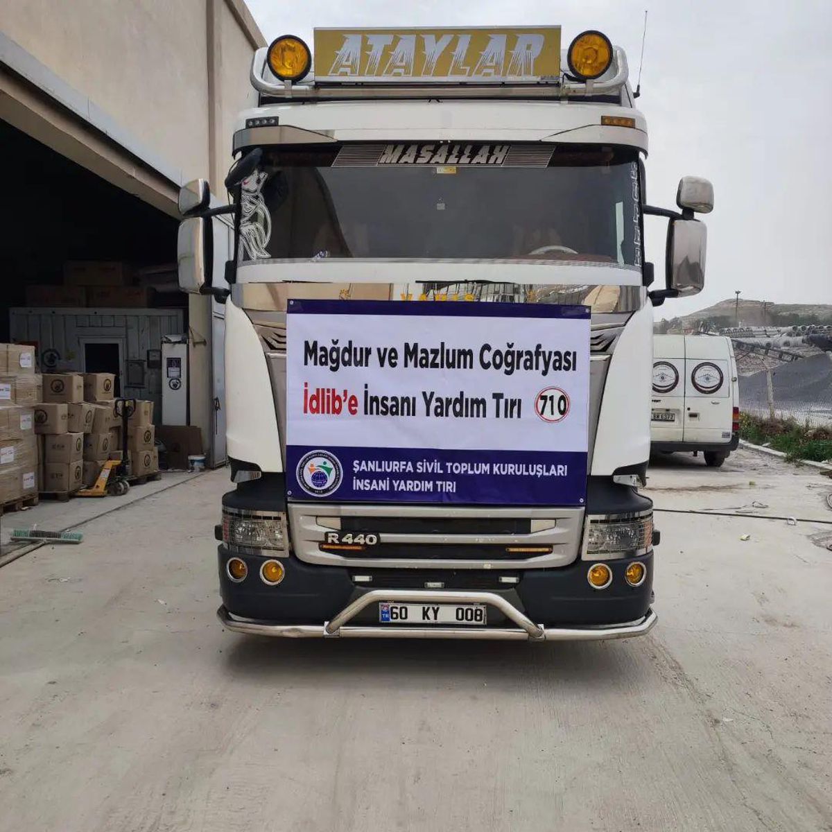 Şanlıurfa\'dan İdlib\'e insani yardım tırı gönderildi