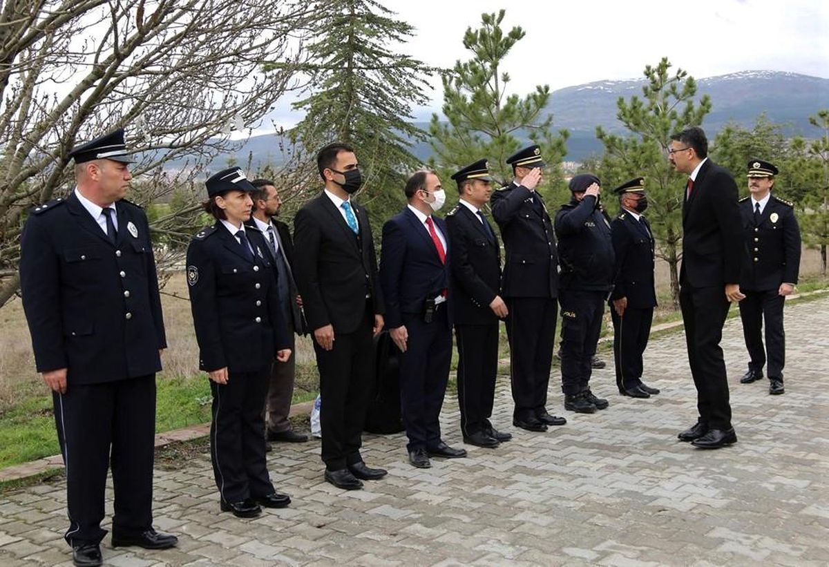 Vali Ali Çelik: "Polisimize minnettarız"