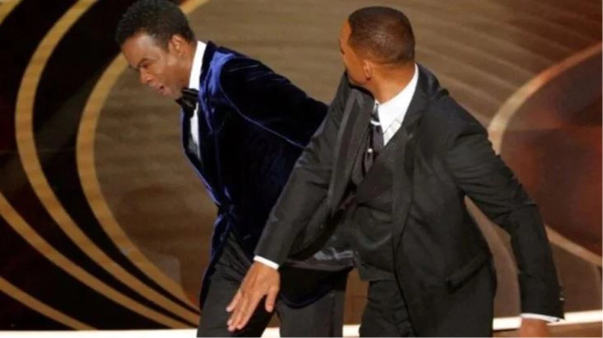 Komedyen Chris Rock\'a tokat atan Will Smith Oscar galalarından ve diğer Akademi etkinliklerinden men edildi