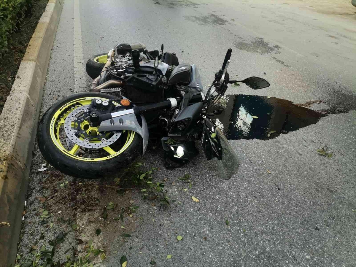 Yaya geçidinde motosikletin çarptığı kadın hastanede hayatını kaybetti