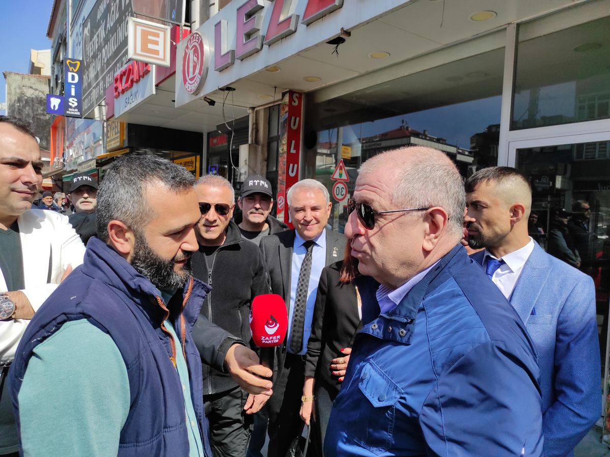Zafer Partisi Genel Başkanı Özdağ, Arnavutköy\'de esnafı ziyaret etti