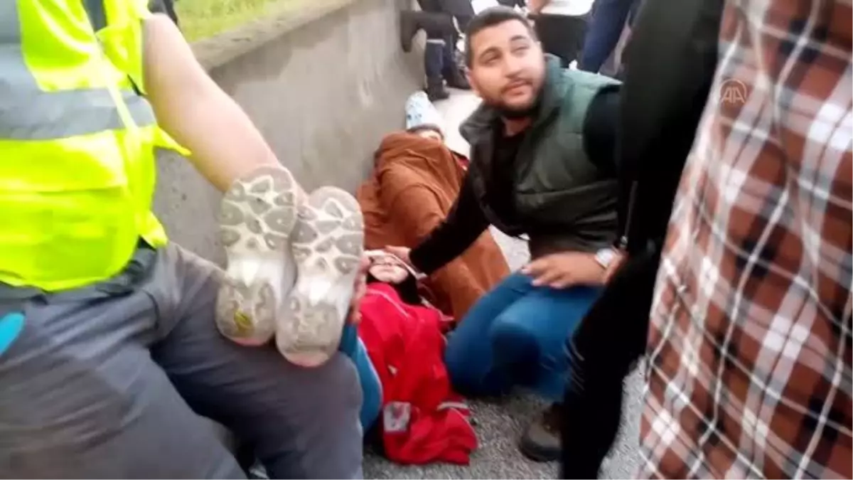 Zincirleme trafik kazasında aynı aileden 5 kişi yaralandı