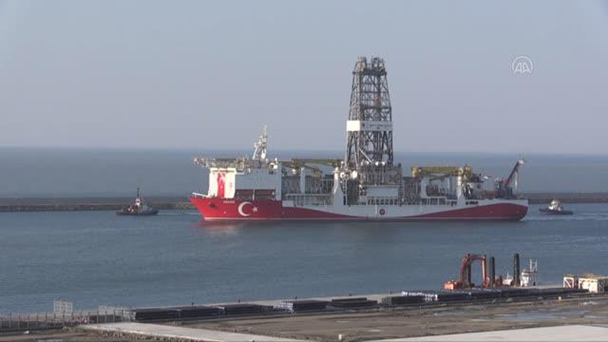 ZONGULDAK - Yavuz Sondaj Gemisi, Filyos Limanı\'ndan ayrıldı (2)