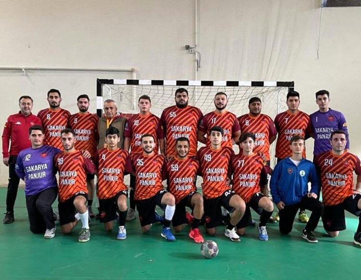 Dikili Belediyespor, hentbolda adını 1. Lig\'e yazdırdı